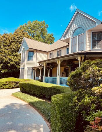 Pleasanton Courtyard Bed and Breakfast