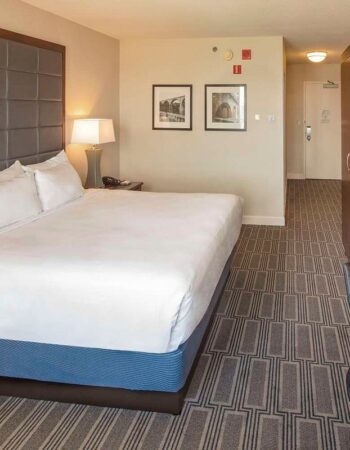Hilton Philadelphia at Penn’s Landing