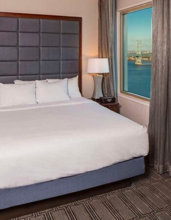 Hilton Philadelphia at Penn’s Landing