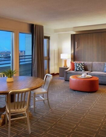 Hilton Philadelphia at Penn’s Landing