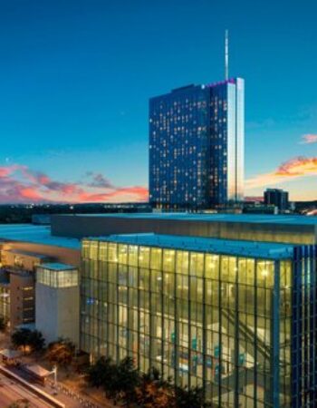 Courtyard Austin Downtown / Convention Center