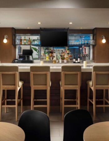 HYATT House San Diego / Sorrento Mesa