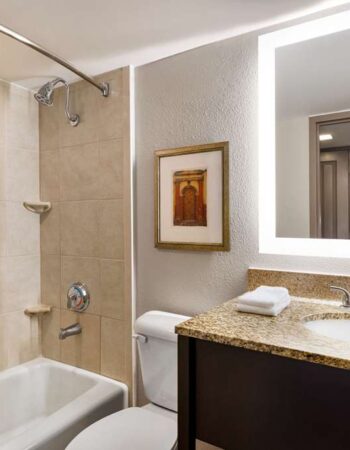 Hyatt Place Charleston / Historic District, SC