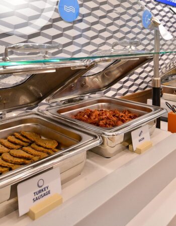 Holiday Inn Express Hotel & Suites Chicago-Midway Airport by IHG