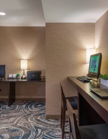 Courtyard by Marriott Portland City Center