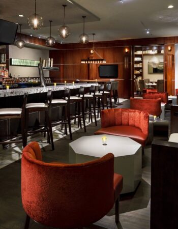 Courtyard by Marriott Chicago Magnificent Mile