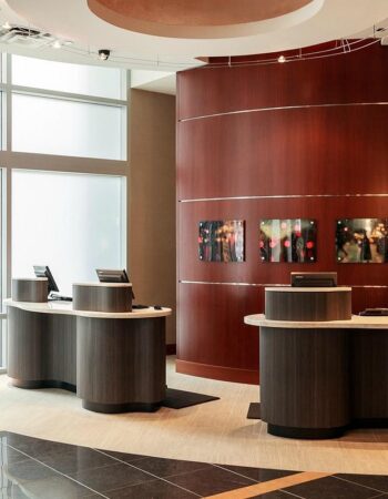 Courtyard by Marriott Chicago Magnificent Mile