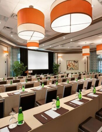 DoubleTree Suites by Hilton Orlando – Disney Springs™ Area