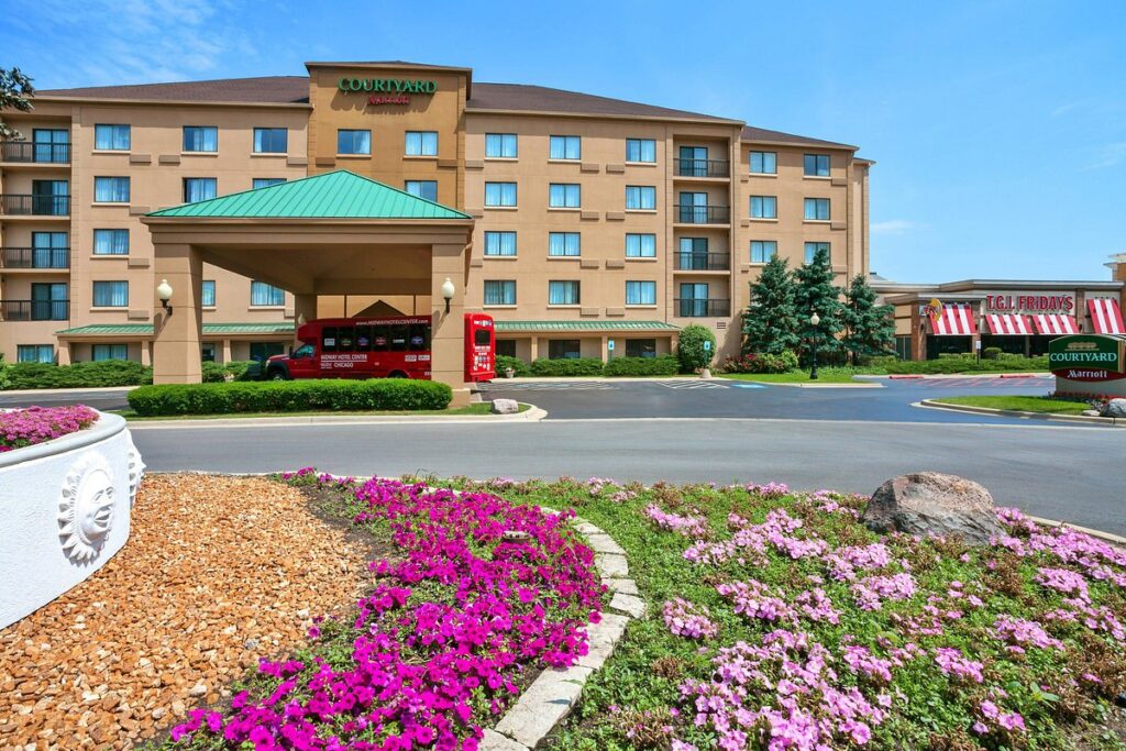 black-owned hotel in Chicago - Courtyard Chicago Midway Airport