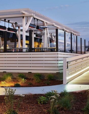 DoubleTree by Hilton Hotel Berkeley Marina