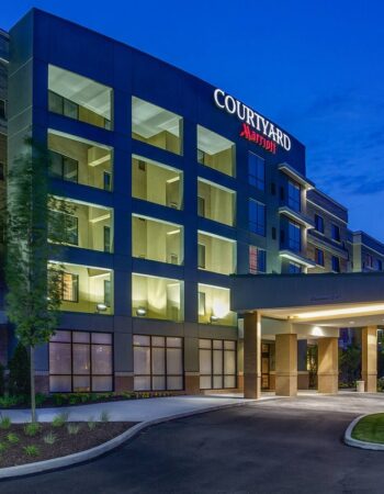Courtyard Marriott Pittsburgh North / Cranberry Woods