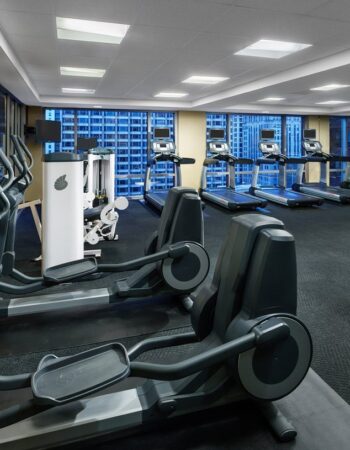 Courtyard by Marriott Chicago Magnificent Mile