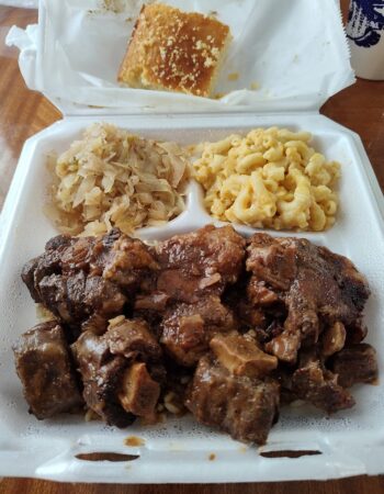 V’s Kitchen Restaurant