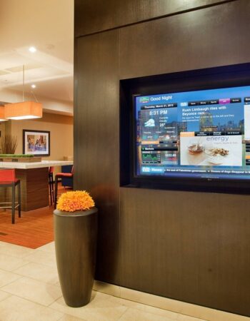 Courtyard Marriott Pittsburgh North / Cranberry Woods