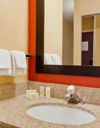 Courtyard by Marriott Chicago Midway Airport