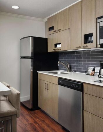 HYATT House San Diego / Sorrento Mesa