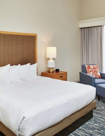 DoubleTree by Hilton Hotel Berkeley Marina