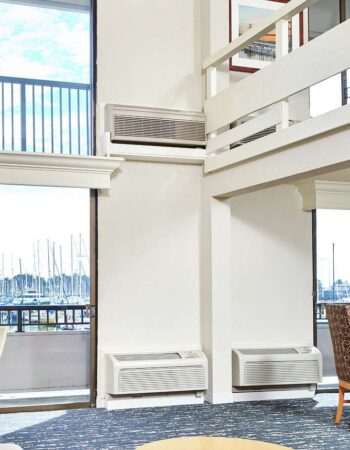 DoubleTree by Hilton Hotel Berkeley Marina