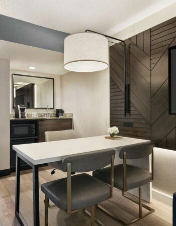 Embassy Suites by Hilton Los Angeles Downey