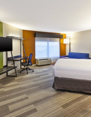 Holiday Inn Express Hotel & Suites Chicago-Midway Airport by IHG
