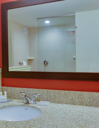 Courtyard Marriott Pittsburgh North / Cranberry Woods