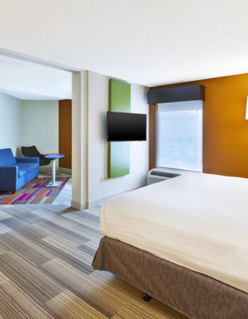 Holiday Inn Express Hotel & Suites Chicago-Midway Airport by IHG