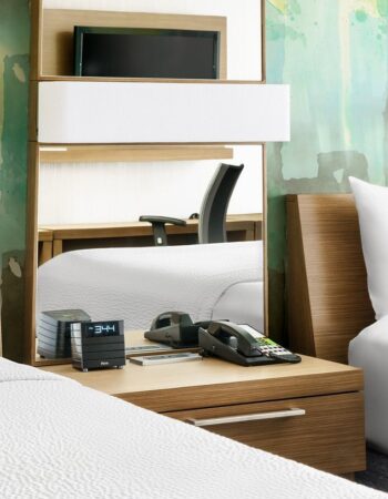 Courtyard by Marriott Chicago Magnificent Mile
