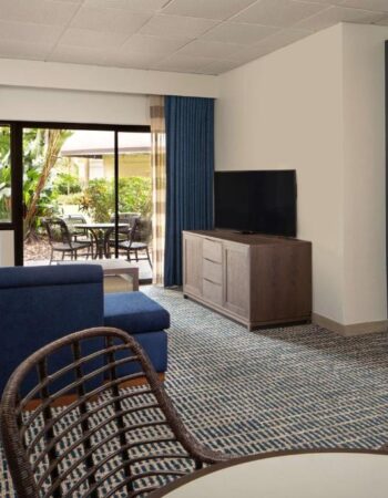 DoubleTree Suites by Hilton Orlando – Disney Springs™ Area