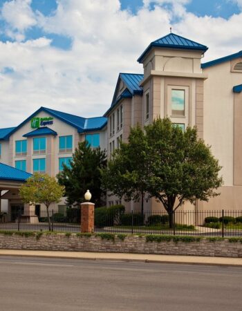 Holiday Inn Express Hotel & Suites Chicago-Midway Airport by IHG