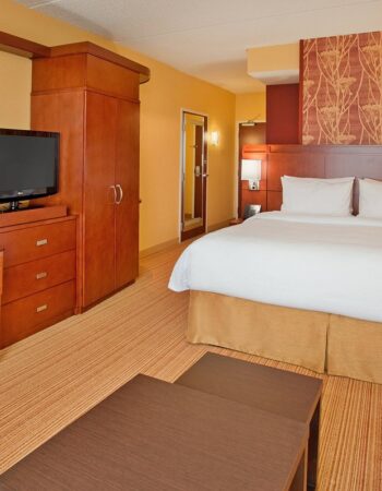 Courtyard Marriott Pittsburgh North / Cranberry Woods