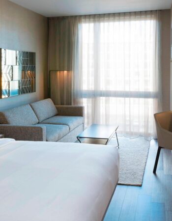 AC Hotel by Marriott Boston Downtown