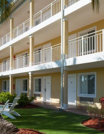 Sunshine Suites Resort, Grand Cayman Island