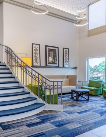 Holiday Inn Express Hotel & Suites Chicago-Midway Airport by IHG
