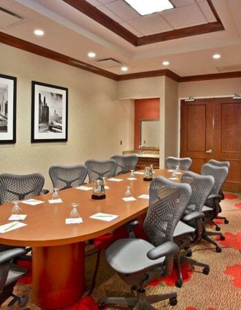 Hilton Garden Inn Chicago / Midway Airport