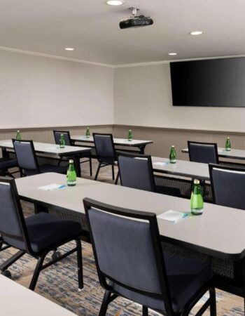 HYATT House San Diego / Sorrento Mesa