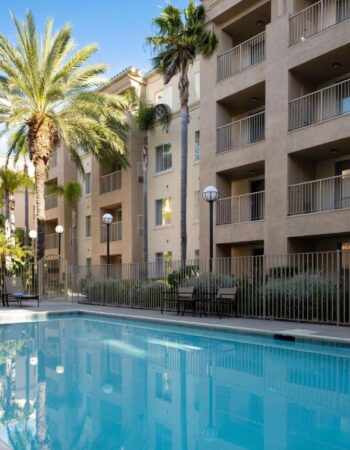 HYATT House San Diego / Sorrento Mesa