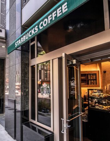 Courtyard by Marriott Chicago Magnificent Mile