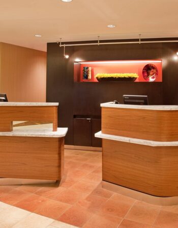 Courtyard Marriott Pittsburgh North / Cranberry Woods