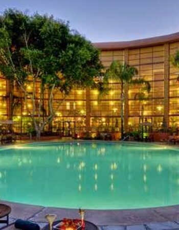 Embassy Suites by Hilton Phoenix Biltmore