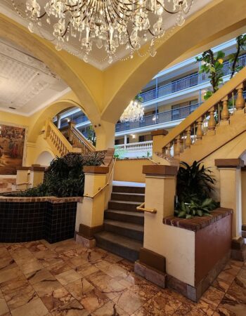 Embassy Suites by Hilton Los Angeles International Airport South
