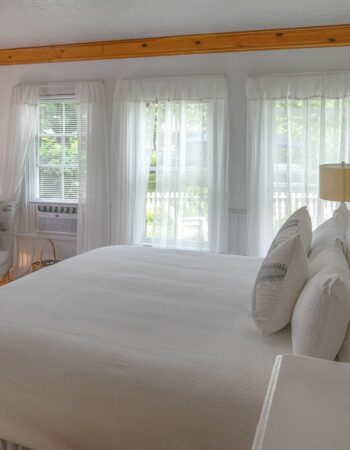 Narragansett House, B&B, Martha’s Vineyard