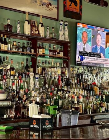 Aromas Cigar & Martini Bar