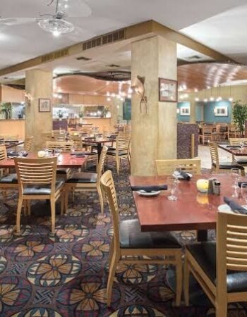 Embassy Suites by Hilton Phoenix Biltmore