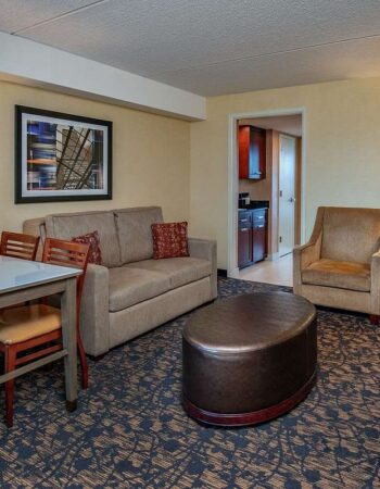 Embassy Suites by Hilton Boston Waltham