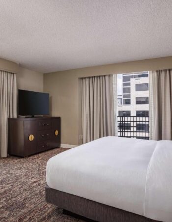 DoubleTree Suites by Hilton Austin Downtown Capitol
