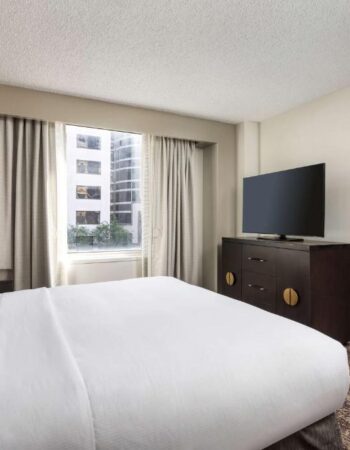 DoubleTree Suites by Hilton Austin Downtown Capitol