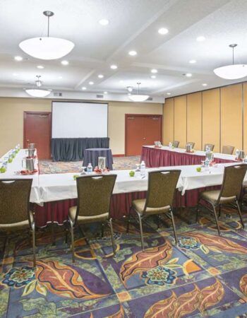 Embassy Suites by Hilton Phoenix Biltmore
