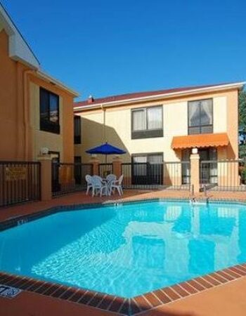 Quality Inn & Suites Memphis East