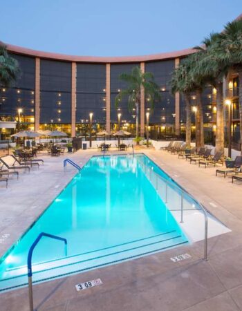 Embassy Suites by Hilton Phoenix Biltmore
