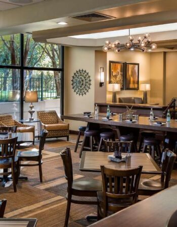 Embassy Suites by Hilton Dallas Love Field